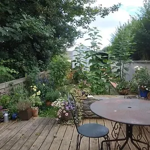 La Maison Des Fleurs Scrignac